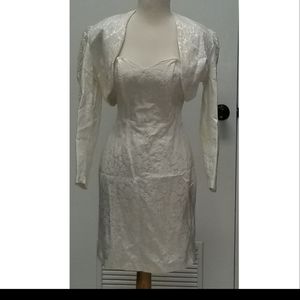Sz 8 Vintage 2 pc 1980 white jacquard lace dress .